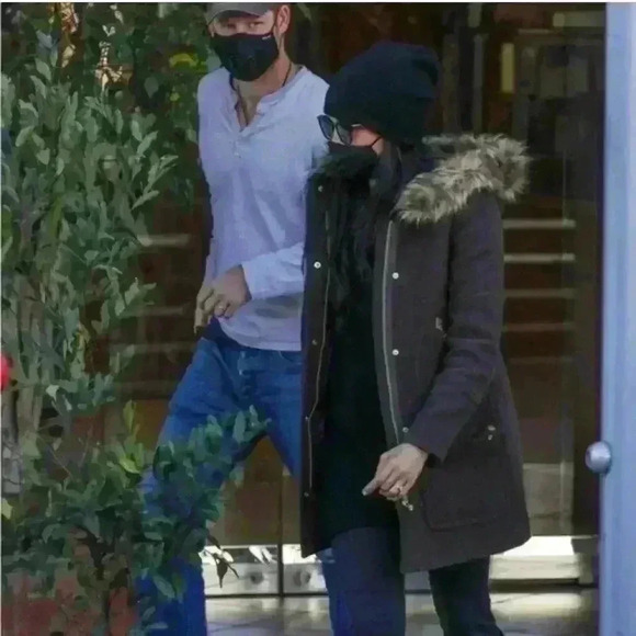 J. Crew Chateau Parka Stadium Cloth Wool Blend Coat Trim Fur Black Size 4 - Picture 13 of 13